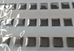 Set aplicatii metalice termoadezive patrate argintii Mabotex