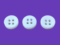 Set 5000 nasturi poliester cu patru gauri albi,mati 10 mm(16L)